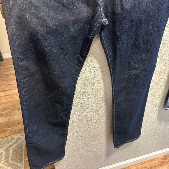 Levi’s 501 33x32 like new condition. Button fly in excellent condition - Picture 3 of 3